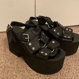 UNIF platforms, UNIF platform heels